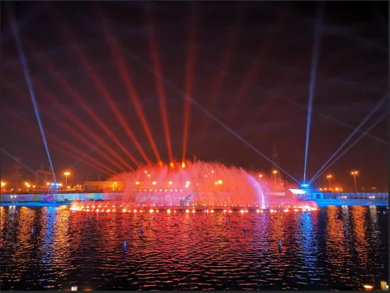 Spettacolo di fontane d'acqua danzanti su larga scala della stagione di Riyadh saudita Blouvard con luci RGB